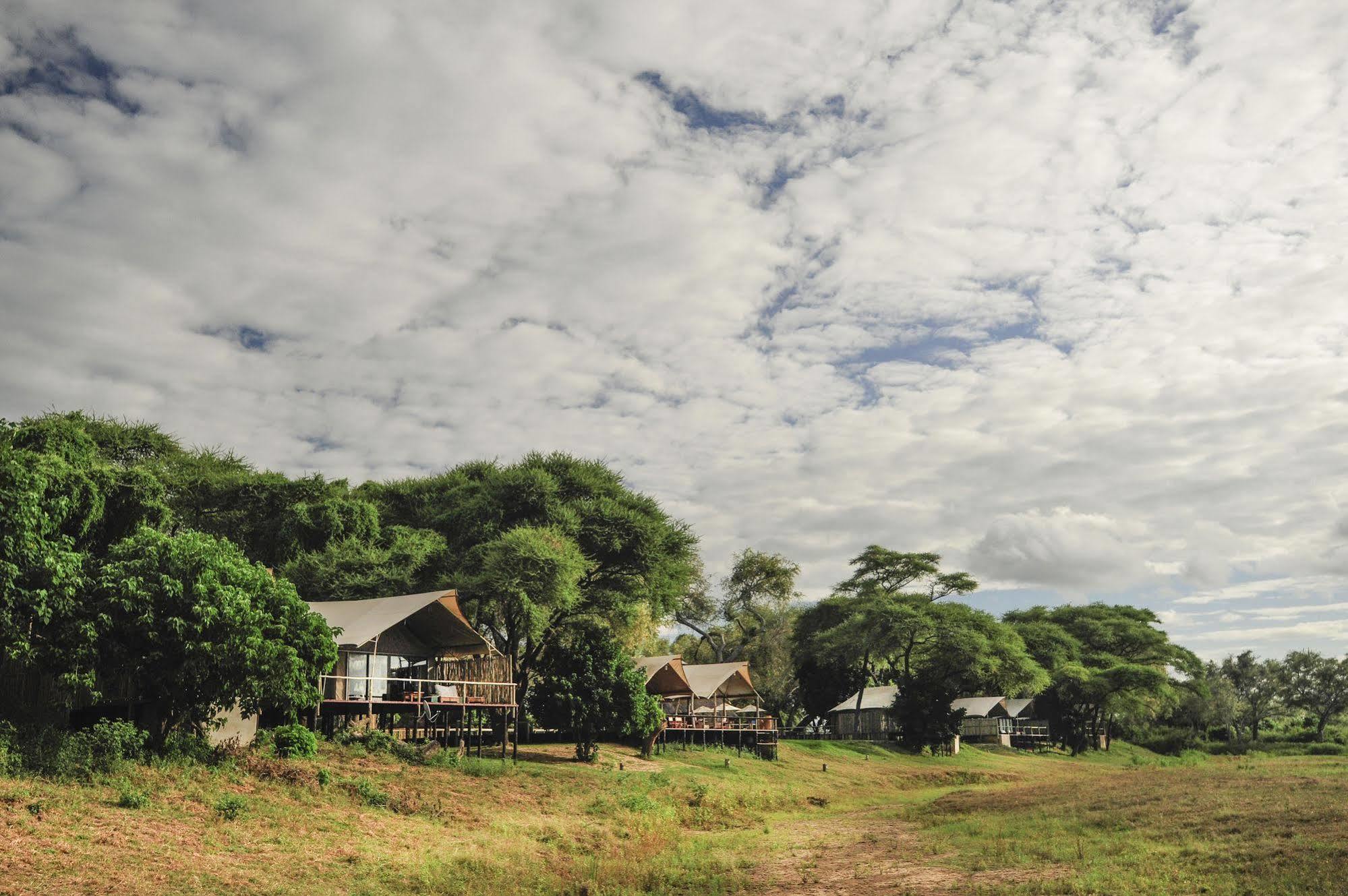 Anabezi Camp Hotel Jeki Exterior foto